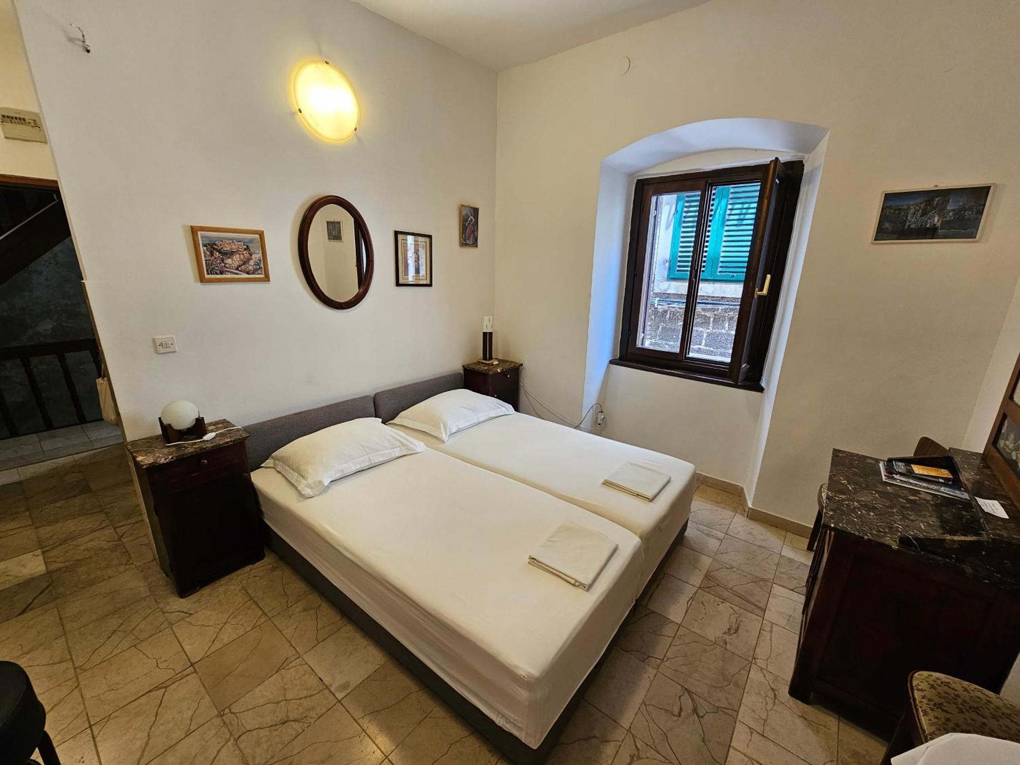 ספליט Center Room D16 In The Ancient Roman Palace מראה חיצוני תמונה