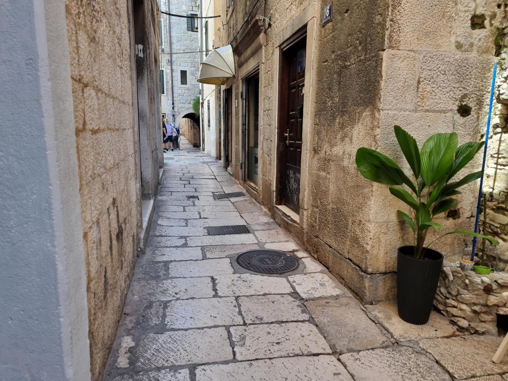 ספליט Center Room D16 In The Ancient Roman Palace מראה חיצוני תמונה